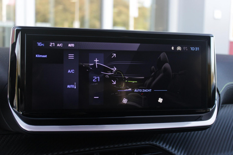 Peugeot 208 1.2 Hybrid 145PK AUTOMAAT GT PACK | ELEKTRISCH BEDIENBARE BESTUURDERSSTOEL MET MASSAGE FUNCTIE | ALCANTARA BEKLEDING | STOEL VERWARMING | CRUISE CONTROL | DAB+ RADIO | APPLE CARPLAY/ANDROID AUTO | FULL LED KOPLAMPEN | KEYLESS ENTRY/START | 17" LICHTMETALEN VELGEN | CLIMATE CONTROL | PARKEERSENSOREN VOOR + ACHTER | ACHTERUITRIJ CAMERA | SFEERVERLICHTING |
