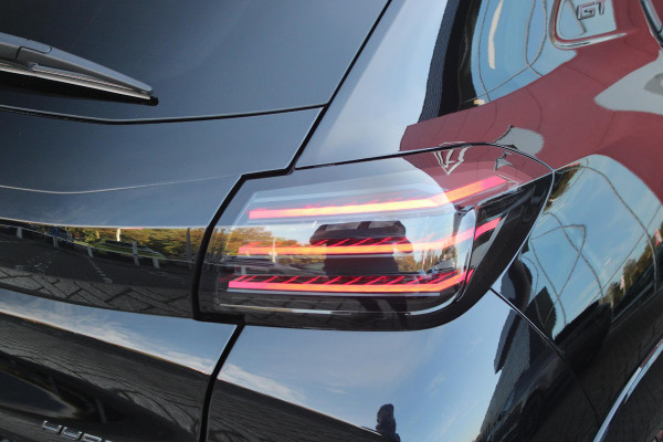 Peugeot 208 1.2 Hybrid 145PK AUTOMAAT GT PACK | ELEKTRISCH BEDIENBARE BESTUURDERSSTOEL MET MASSAGE FUNCTIE | ALCANTARA BEKLEDING | STOEL VERWARMING | CRUISE CONTROL | DAB+ RADIO | APPLE CARPLAY/ANDROID AUTO | FULL LED KOPLAMPEN | KEYLESS ENTRY/START | 17" LICHTMETALEN VELGEN | CLIMATE CONTROL | PARKEERSENSOREN VOOR + ACHTER | ACHTERUITRIJ CAMERA | SFEERVERLICHTING |
