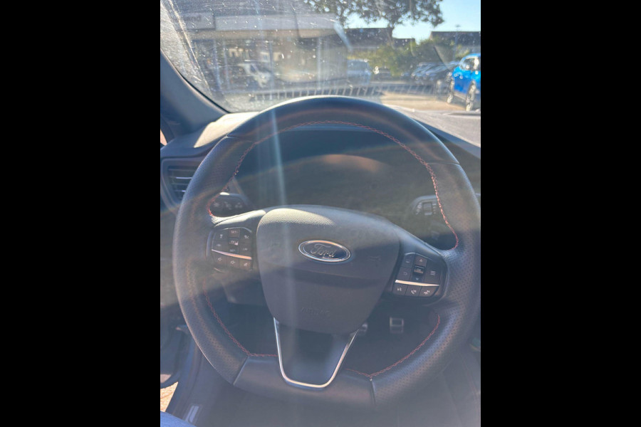 Ford Kuga 2.5 PHEV ST-Line X 225pk Trekhaak | Panorama dak | Adaptieve Cruise | Winterpack | Head up Display | Achteruitrijcamera | 19 inch velgen
