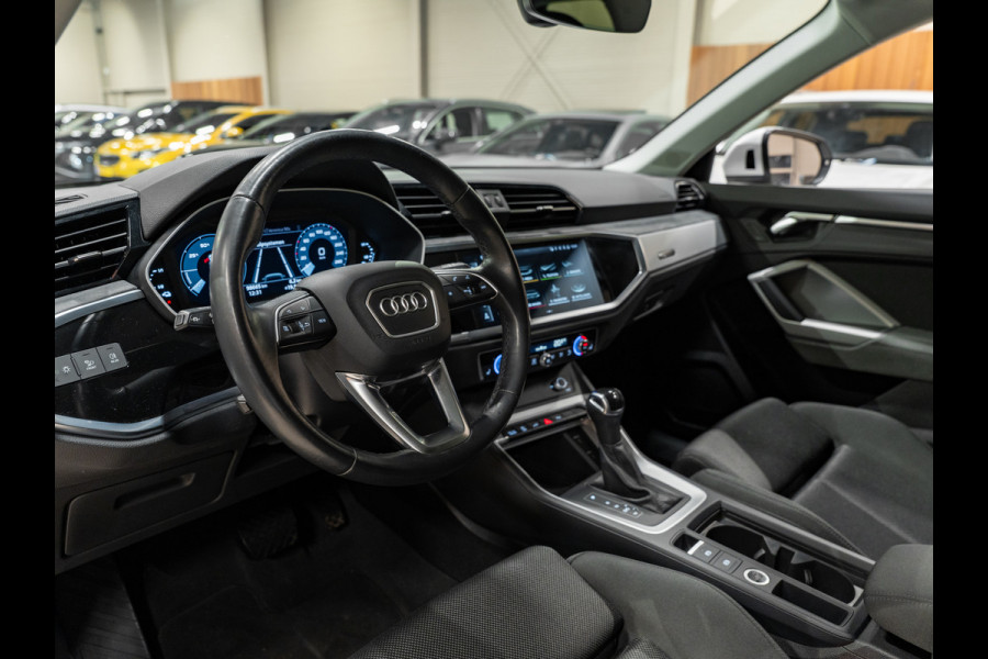 Audi Q3 45 TFSI e edition, Matrix LED, Virtual Cockpit, Apple Carplay, ACC, Clima, PDC, Android Auto, Volledig Onderhoud