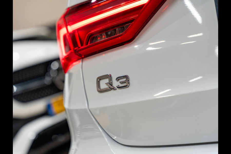 Audi Q3 45 TFSI e edition, Matrix LED, Virtual Cockpit, Apple Carplay, ACC, Clima, PDC, Android Auto, Volledig Onderhoud