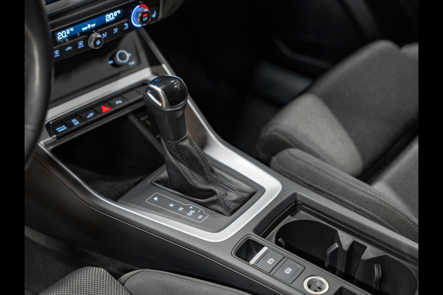 Audi Q3 45 TFSI e edition, Matrix LED, Virtual Cockpit, Apple Carplay, ACC, Clima, PDC, Android Auto, Volledig Onderhoud
