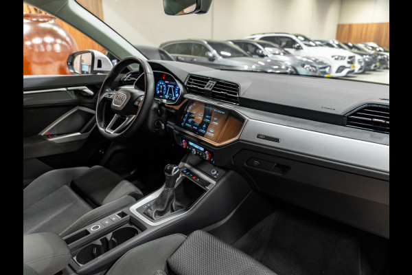 Audi Q3 45 TFSI e edition, Matrix LED, Virtual Cockpit, Apple Carplay, ACC, Clima, PDC, Android Auto, Volledig Onderhoud