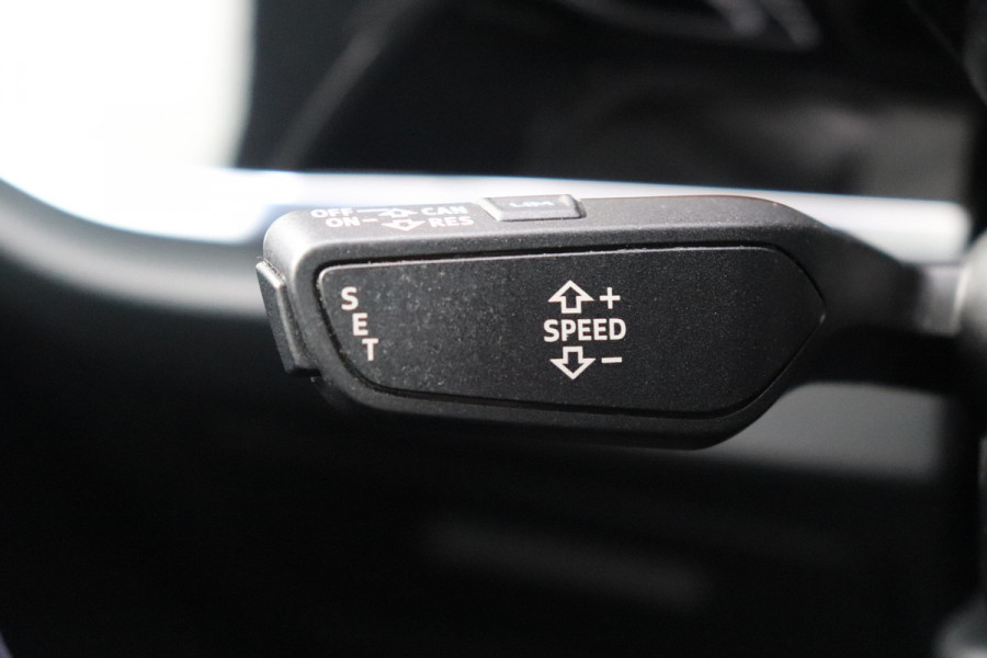Audi Q3 45 TFSI e (2x) S-line Sfeerverl. LED Virtual Camera