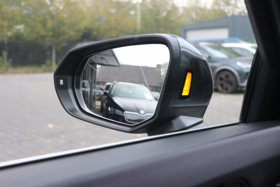 Audi Q3 45 TFSI e (2x) S-line Sfeerverl. LED Virtual Camera
