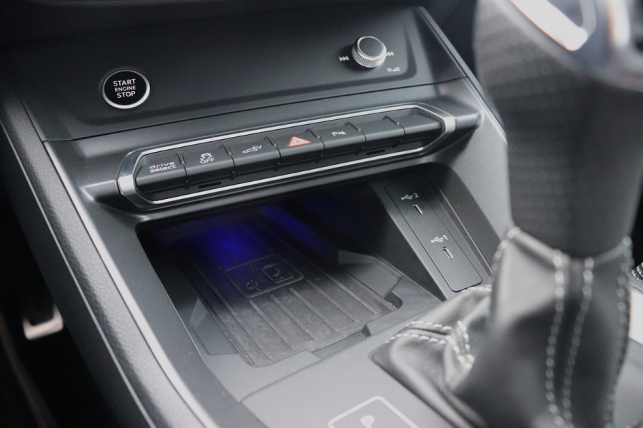 Audi Q3 45 TFSI e (2x) S-line Sfeerverl. LED Virtual Camera
