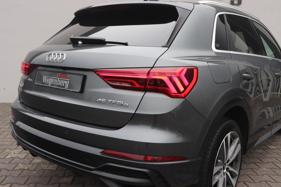 Audi Q3 45 TFSI e (2x) S-line Sfeerverl. LED Virtual Camera