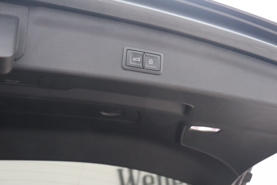 Audi Q3 45 TFSI e (2x) S-line Sfeerverl. LED Virtual Camera