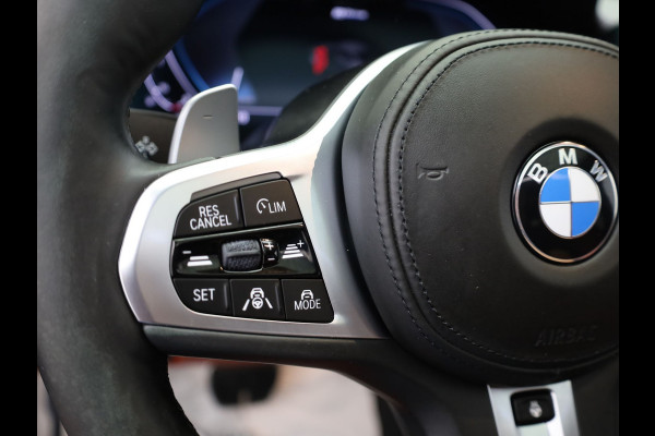 BMW 3-serie 330e High Executive | Schuif/Kanteldak | Head up | Laser Led | Memory | Harman Kardon | Trekhaak | Prijs Rijklaar!!