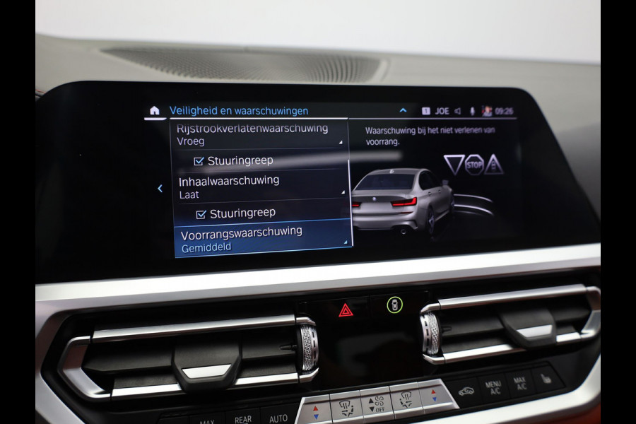BMW 3-serie 330e High Executive | Schuif/Kanteldak | Head up | Laser Led | Memory | Harman Kardon | Trekhaak | Prijs Rijklaar!!