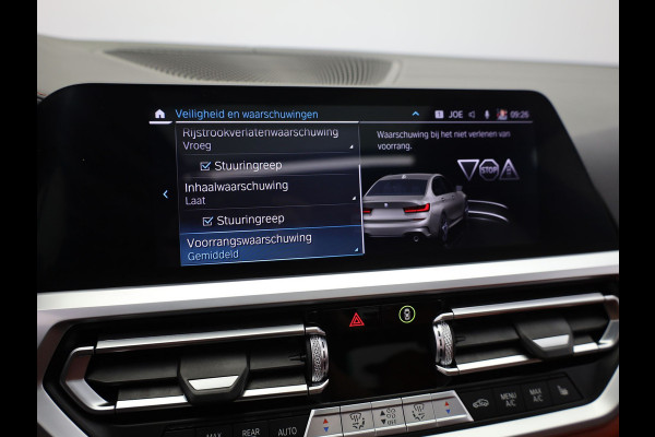 BMW 3-serie 330e High Executive | Schuif/Kanteldak | Head up | Laser Led | Memory | Harman Kardon | Trekhaak | Prijs Rijklaar!!