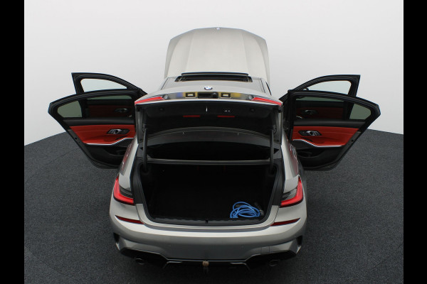 BMW 3-serie 330e High Executive | Schuif/Kanteldak | Head up | Laser Led | Memory | Harman Kardon | Trekhaak | Prijs Rijklaar!!