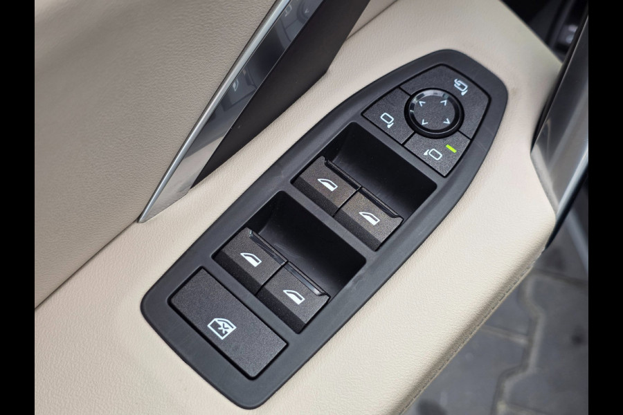 BMW iX1 EDrive20 67 kWh | NAP | 100% SOH | PANO | LEDER | TREKHAAK