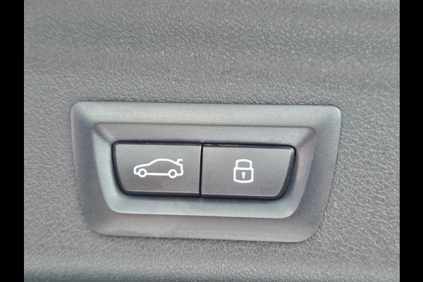 BMW iX1 EDrive20 67 kWh | NAP | 100% SOH | PANO | LEDER | TREKHAAK