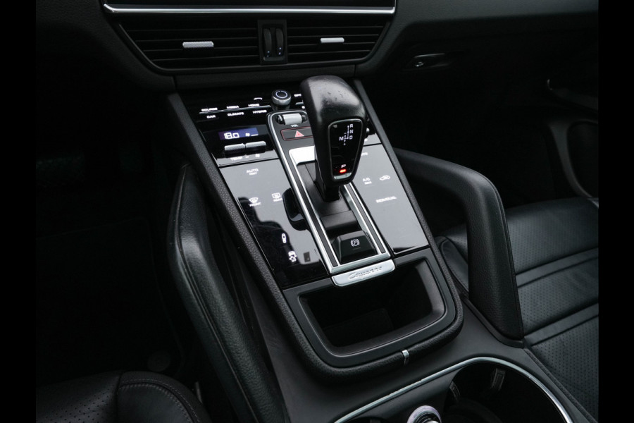 Porsche Cayenne Coupé 3.0 E-Hybrid AWD (Plug-in) {SoH-94%} (INCL-BTW) Aut. *PANO | LEATHER | FULL-LED | SPORT-CHRONO | TOPVIEW | ADAPTIVE-CRUISE | BOSE-AUDIO | DAB+ | NAVI-FULLMAP | SPORTSEATS | SHIFTPADDLES | KEYLESS | ECC | PDC | 20"AL