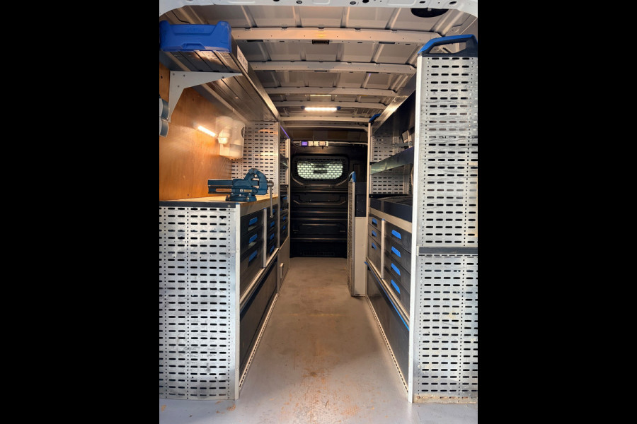 Volkswagen Crafter Servicewagen 35 2.0 TDI 140pk L3H3 Highline Sortimo Victron v230 Standkachel Trekhaak 3000KG RIJKLAARPRIJS