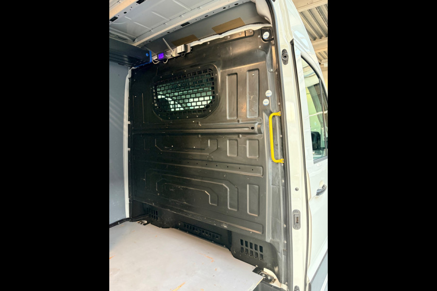 Volkswagen Crafter Servicewagen 35 2.0 TDI 140pk L3H3 Highline Sortimo Victron v230 Standkachel Trekhaak 3000KG RIJKLAARPRIJS