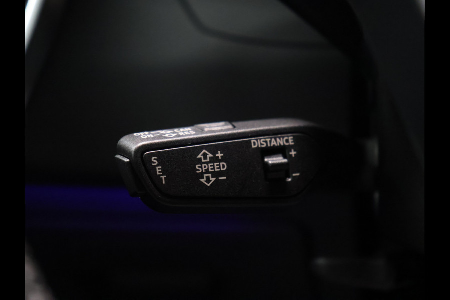 Audi A6 Avant 55 TFSI e quattro Competition [MAXTON DESIGN, ADAPTIVE, CARBON, SCHUIFKANTELDAK, APPLE CARPLAY, ANDROID, TREKHAAK, HEAD-UP DISPLAY, DIGITAL DASH, CRUISE CONTROL, STOELVERWARMING, MEMORY SEATS, VOOR + ACHTER CAMERA, SLINE,