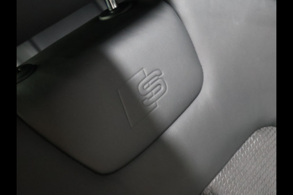 Audi A6 Avant 55 TFSI e quattro Competition [MAXTON DESIGN, ADAPTIVE, CARBON, SCHUIFKANTELDAK, APPLE CARPLAY, ANDROID, TREKHAAK, HEAD-UP DISPLAY, DIGITAL DASH, CRUISE CONTROL, STOELVERWARMING, MEMORY SEATS, VOOR + ACHTER CAMERA, SLINE,