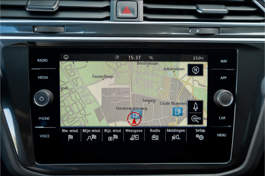 Volkswagen Tiguan 1.5 TSI ACT Comfortline Business Pano ACC Trekhaak