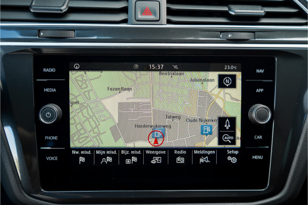 Volkswagen Tiguan 1.5 TSI ACT Comfortline Business Pano ACC Trekhaak