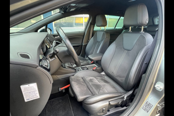 Opel Astra Sports Tourer 1.2 Ultimate | eerste eigenaar | NL-auto | 145pk. motor