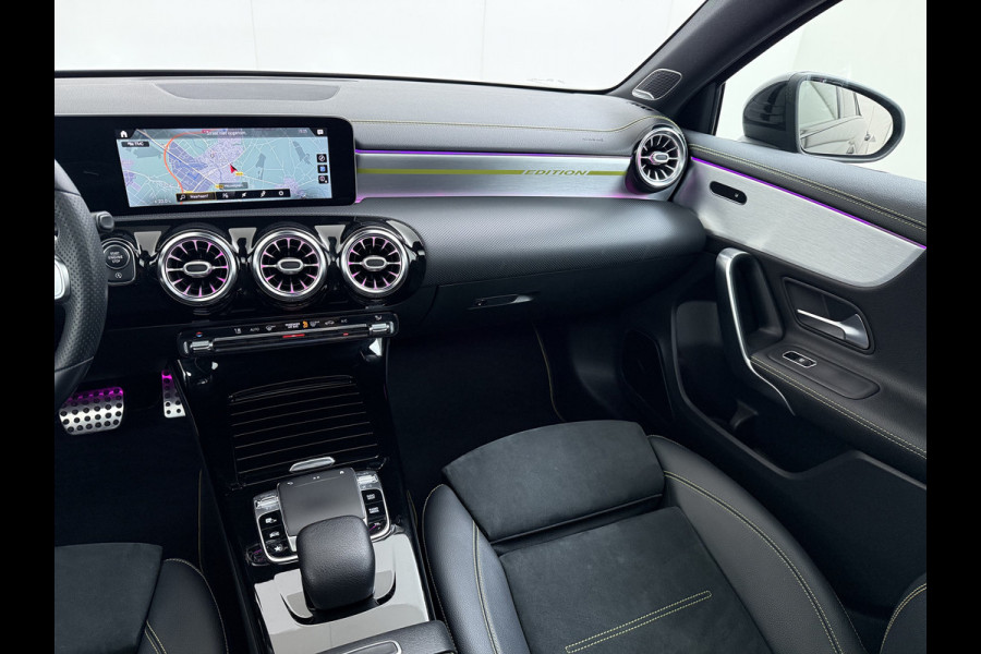 Mercedes-Benz A-Klasse A 250 AMG line | Pano Distronic Multibeam Burmester