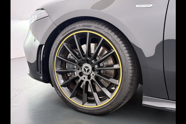 Mercedes-Benz A-Klasse A 250 AMG line | Pano Distronic Multibeam Burmester