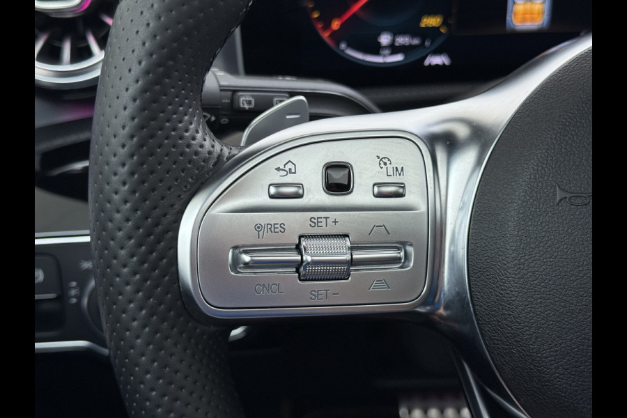 Mercedes-Benz A-Klasse A 250 AMG line | Pano Distronic Multibeam Burmester