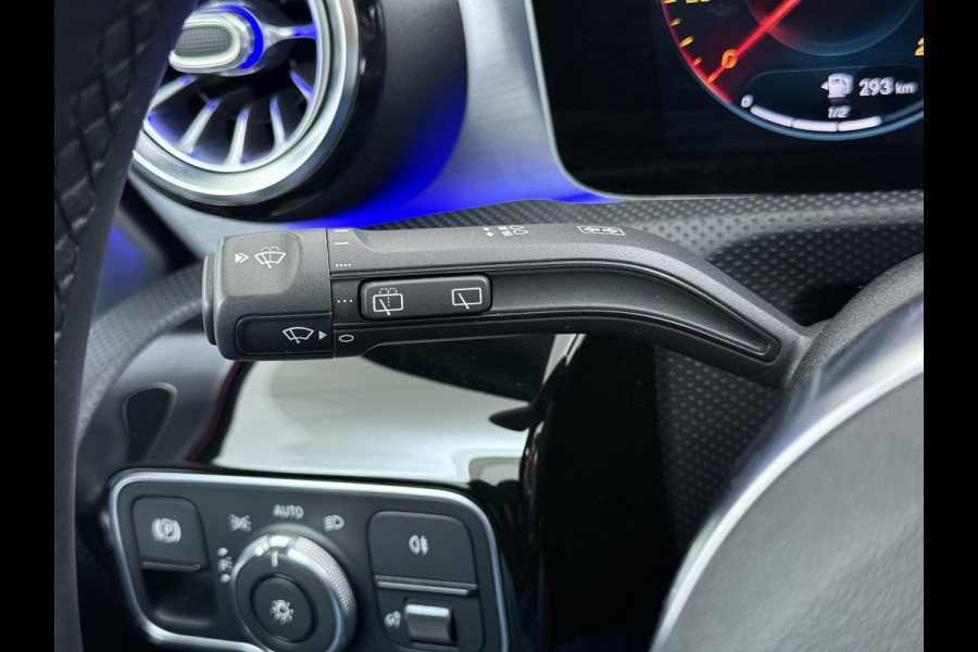 Mercedes-Benz A-Klasse A 250 AMG line | Pano Distronic Multibeam Burmester
