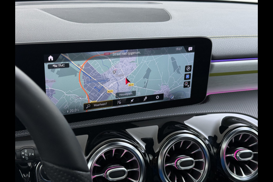 Mercedes-Benz A-Klasse A 250 AMG line | Pano Distronic Multibeam Burmester