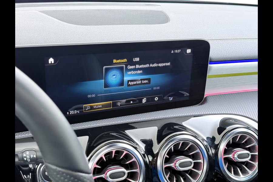 Mercedes-Benz A-Klasse A 250 AMG line | Pano Distronic Multibeam Burmester