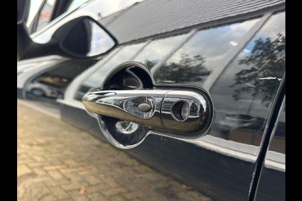 Renault Clio 0.9 TCe Limited | Parkeersensoren | Bluetooth | Keyless | Navi | Cruise