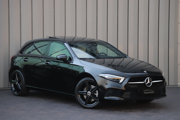 Mercedes-Benz A-Klasse 250e Business Solution | 218PK | Memory | Keyless-go | Pano | Leder | Sfeerverlichting+ | Widescreen | Camera | Standkachel | 20