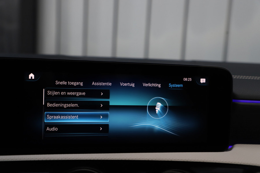 Mercedes-Benz A-Klasse 250e Business Solution | 218PK | Memory | Keyless-go | Pano | Leder | Sfeerverlichting+ | Widescreen | Camera | Standkachel | 20