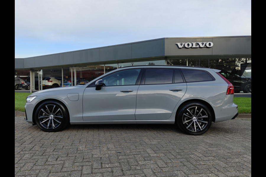Volvo V60 T8 455PK Plug-in hybrid AWD Plus Dark | BLIS | ACC | Trekhaak | Pano | HUD | H&K | Elektr. Stoelen | 360 Camera |