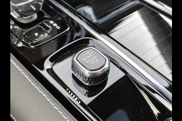 Volvo V60 T8 455PK Plug-in hybrid AWD Plus Dark | BLIS | ACC | Trekhaak | Pano | HUD | H&K | Elektr. Stoelen | 360 Camera |