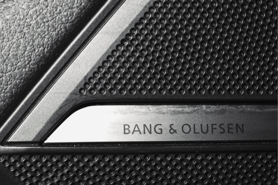 Audi A6 Avant 55 TFSI e quattro S edition Competition | S/K-Panodak | Adapt. Cruise | Stoelverw. | PDC | Camera | NAV + App. Connect | ECC | Elek. Klep | LM 21" |
