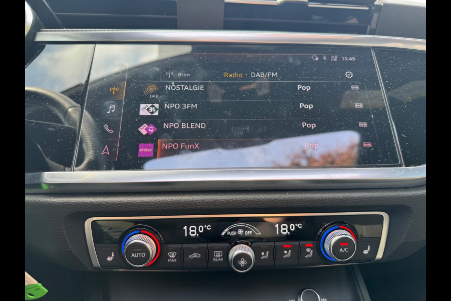 Audi Q3 35 TFSI 2X S Line Pano Matrix Camera Leder Virtual ACC Stoelverw.
