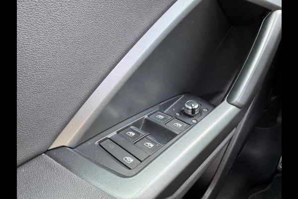 Audi Q3 35 TFSI 2X S Line Pano Matrix Camera Leder Virtual ACC Stoelverw.