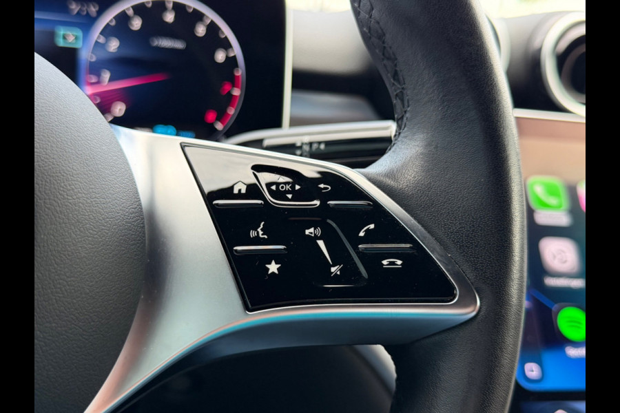 Mercedes-Benz C-Klasse 200 Luxury Line, 1e eigenaar, NAP, CarPlay, Leder, DISTRONIC, 18 inch