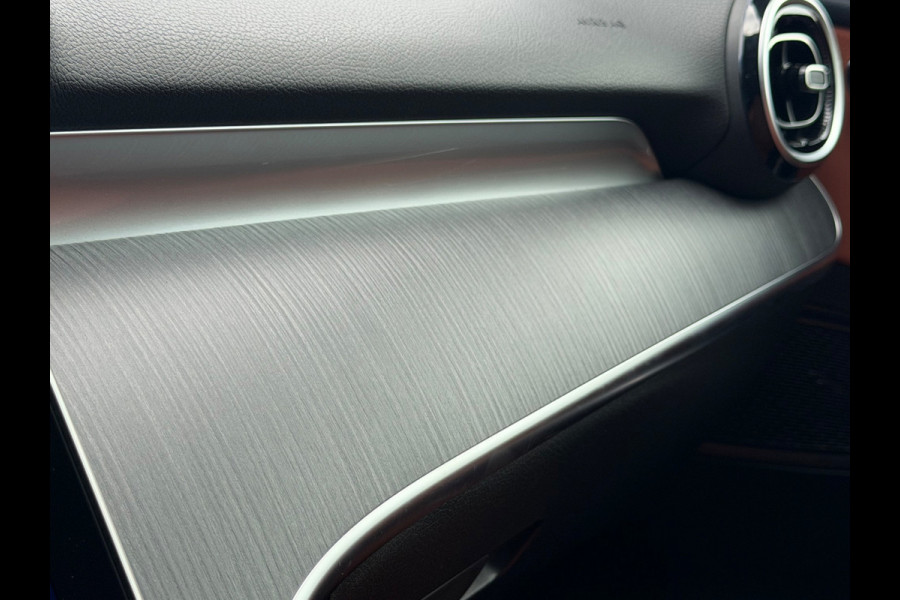 Mercedes-Benz C-Klasse 200 Luxury Line, 1e eigenaar, NAP, CarPlay, Leder, DISTRONIC, 18 inch
