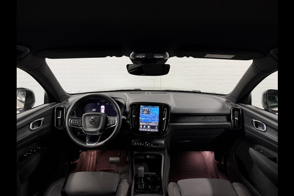 Volvo EX40 Single Motor Extended Range Plus 82 kWh Warmtepomp | Adapt. cruise control | Stuur-/Stoelverwarming | Google | Camera | Keyless entry | Blis