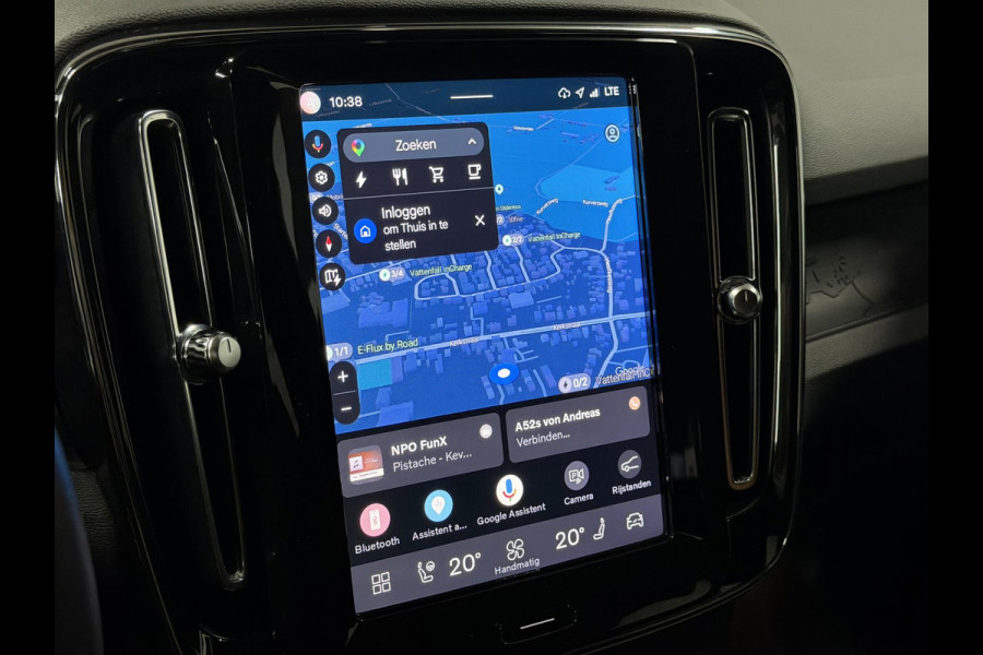 Volvo EX40 Single Motor Extended Range Plus 82 kWh Warmtepomp | Adapt. cruise control | Stuur-/Stoelverwarming | Google | Camera | Keyless entry | Blis