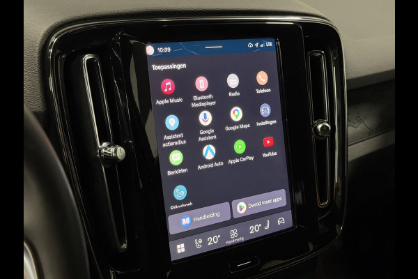 Volvo EX40 Single Motor Extended Range Plus 82 kWh Warmtepomp | Adapt. cruise control | Stuur-/Stoelverwarming | Google | Camera | Keyless entry | Blis