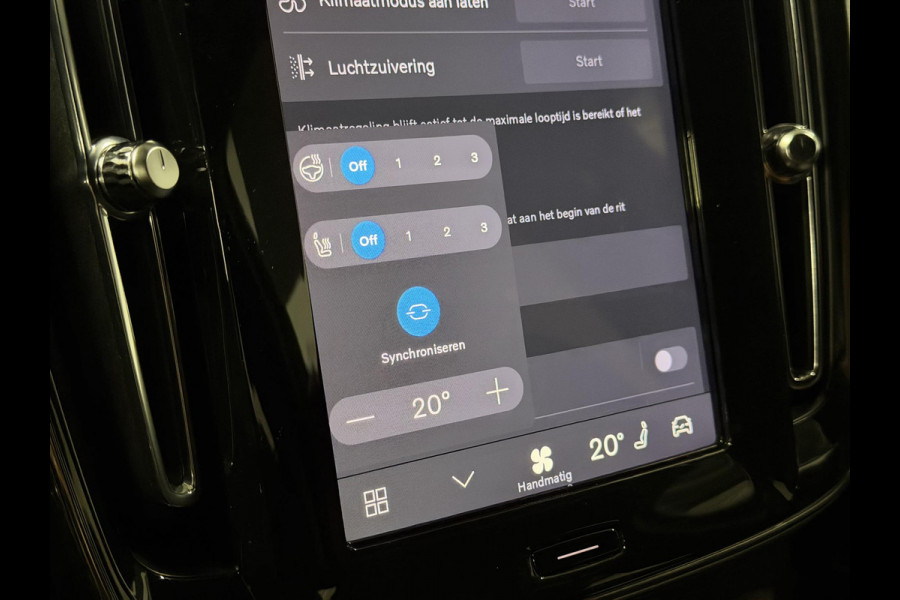 Volvo EX40 Single Motor Extended Range Plus 82 kWh Warmtepomp | Adapt. cruise control | Stuur-/Stoelverwarming | Google | Camera | Keyless entry | Blis