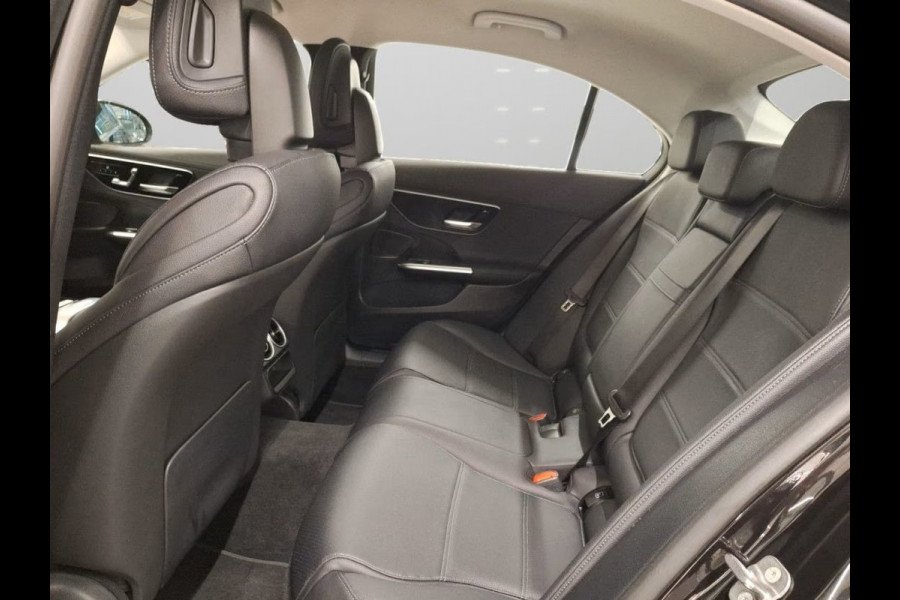 Mercedes-Benz C-Klasse 300e AVANTGARDE ** HIGH LED, LEDER, MEMORY, WINTERPACK, CAMERA, ** Ex MB-AG - UNFALLFREI ** ** INFORMEER OOK NAAR ONZE AANTREKKELIJKE FINANCIAL-LEASE TARIEVEN **