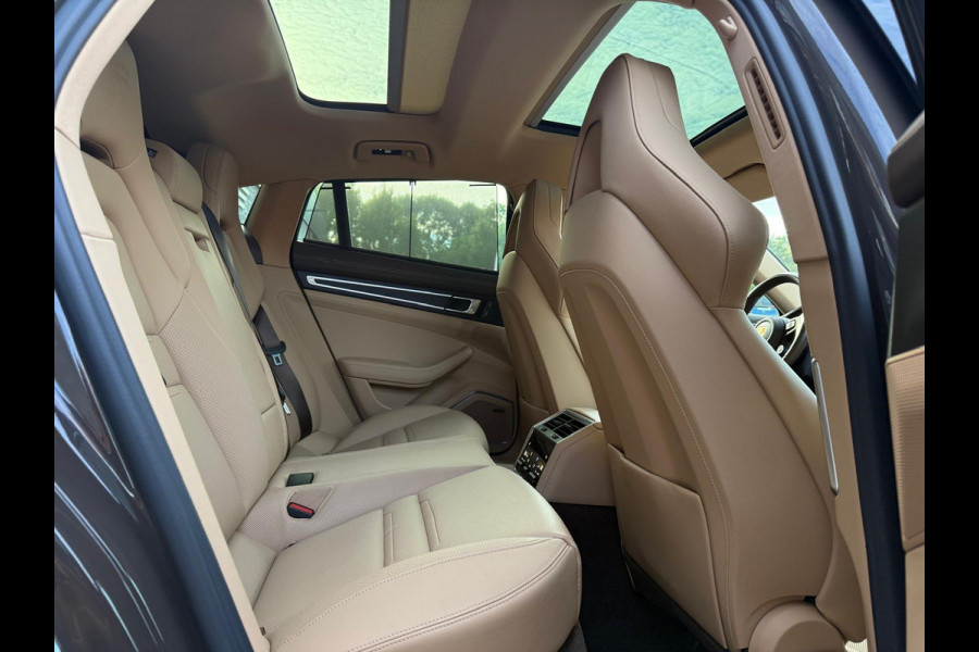 Porsche Panamera 2.9 4 E-Hybrid Platinum Edition | 2E EIGENAAR | 3/6/12MND GARANTIE | ACC | PANO | HUD | CARPLAY | SFEER | 360 CAMERA | BOMVOL | SOFTCLOSE |