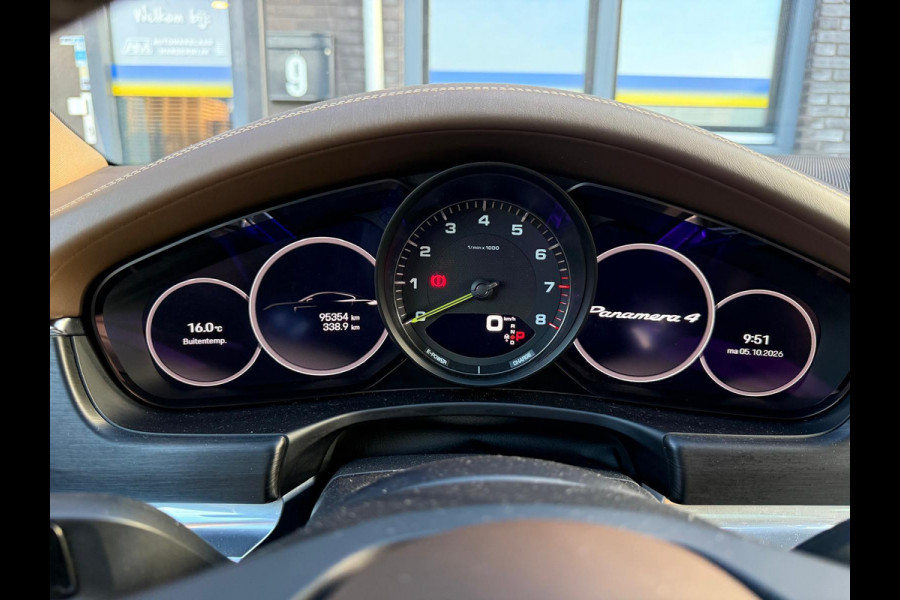 Porsche Panamera 2.9 4 E-Hybrid Platinum Edition | 2E EIGENAAR | 3/6/12MND GARANTIE | ACC | PANO | HUD | CARPLAY | SFEER | 360 CAMERA | BOMVOL | SOFTCLOSE |
