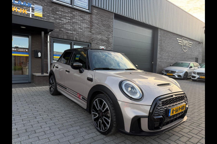 MINI 5-deurs 2.0 Cooper S Rockingham GT Edition | 1E EIGENAAR | 3/6/12MND GARANTIE | AUTOMAAT | LED | PANO | CRUISE | DAB | HEAD-UP | STOELVERWM. |